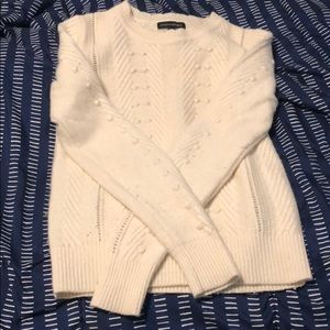 White Banana Republic Sweater with Scallop Neck